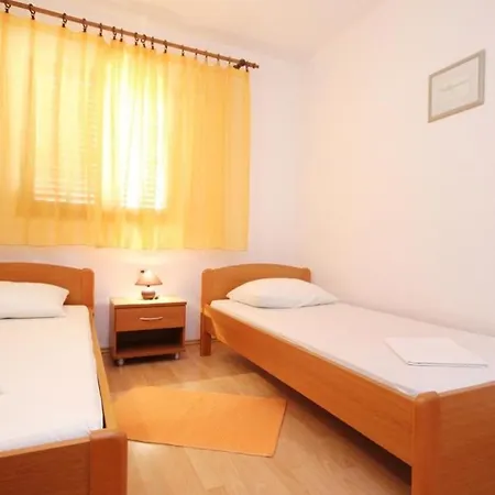 Tonka - 150m From The Sea & Parking Apartment *