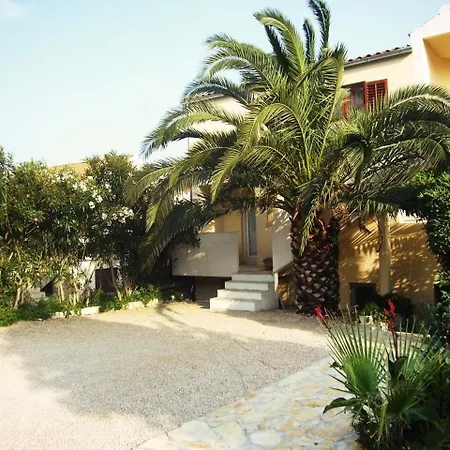 Tonka - 150m From The Sea & Parking